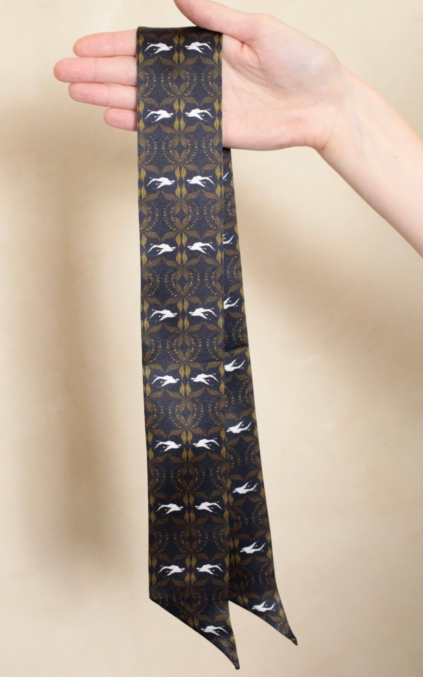 Avriel, Navy: Silk Twilly