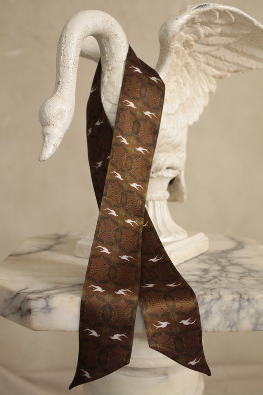 Avriel, Bronze: Silk Twilly