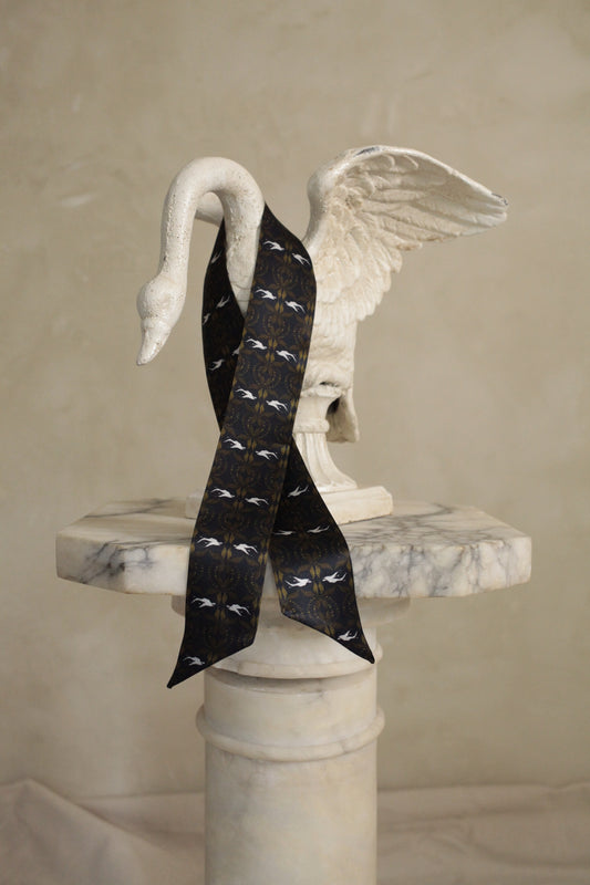 Avriel, Navy: Silk Twilly